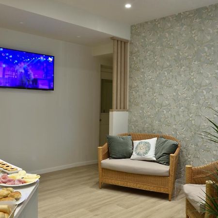 Hotel Bel Sit アラッシオ エクステリア 写真
